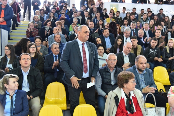 dsc-8892jpg0C9E2FB0-1E5A-1520-AD7C-7BCCCE112945.jpg